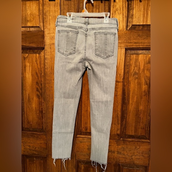 Rag & Bone Women’s Light Grey Ankle Skinny Raw Hem Jean Size 30 - Picture 3 of 9